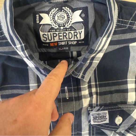 Men’s XL Short Sleeve button up shirt by Superdry in a blue/white plaid pattern - Picture 4 of 6